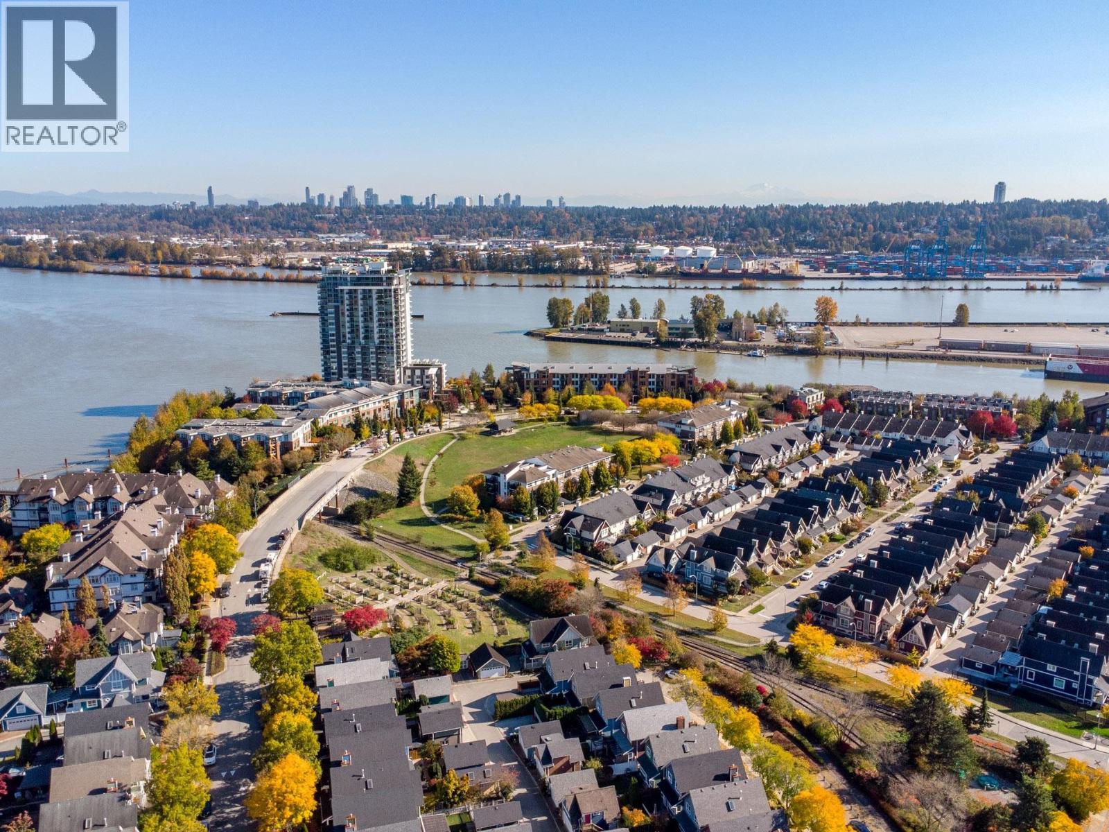 111 FOUNDRY ROW, New Westminster - Image 1