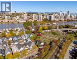 111 Foundry Row, New Westminster, BC V3M6X5 Photo 30