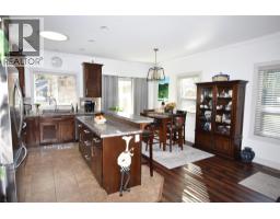 Kitchen - 259 Grouse Avenue, Vernon, BC V1H2A1 Photo 9