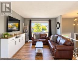 Living room - 68 Cindy Lee Crescent, Orillia, ON L3V7P2 Photo 7