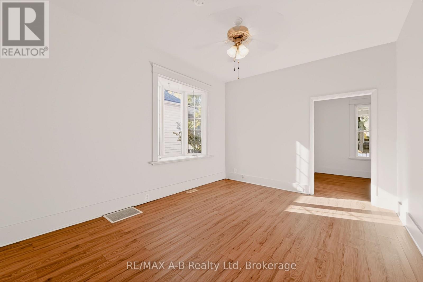 176 STERLING STREET - 10