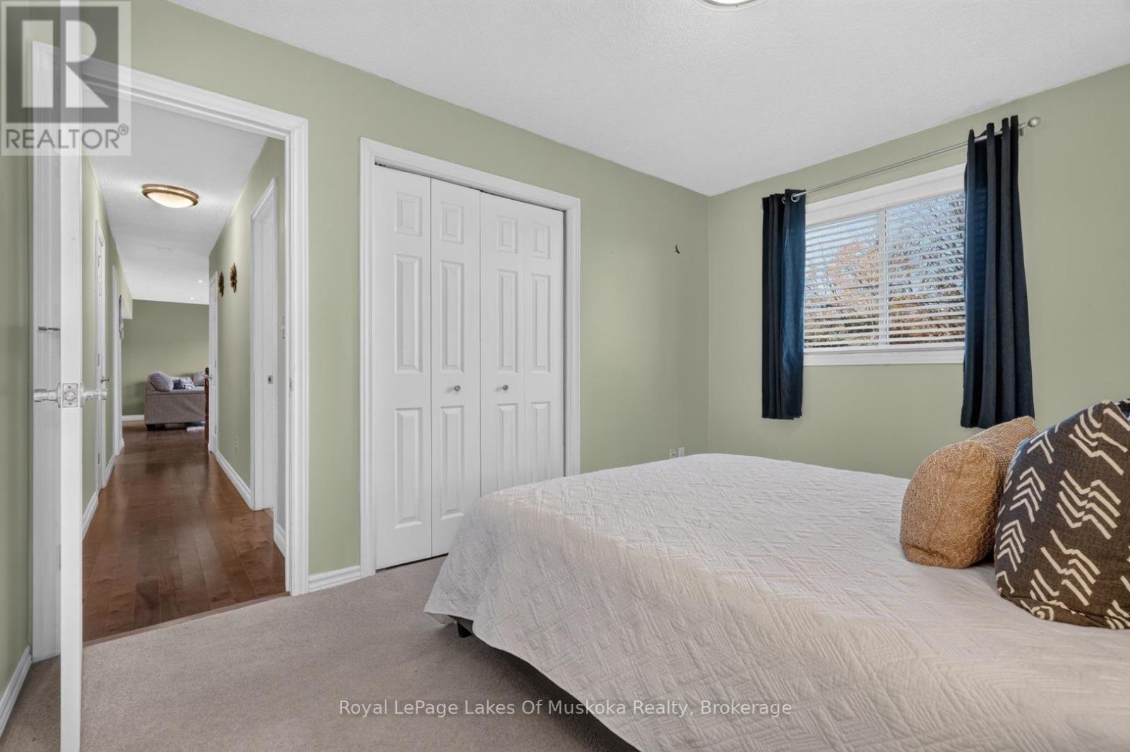 9 SHAW CRESCENT - 20