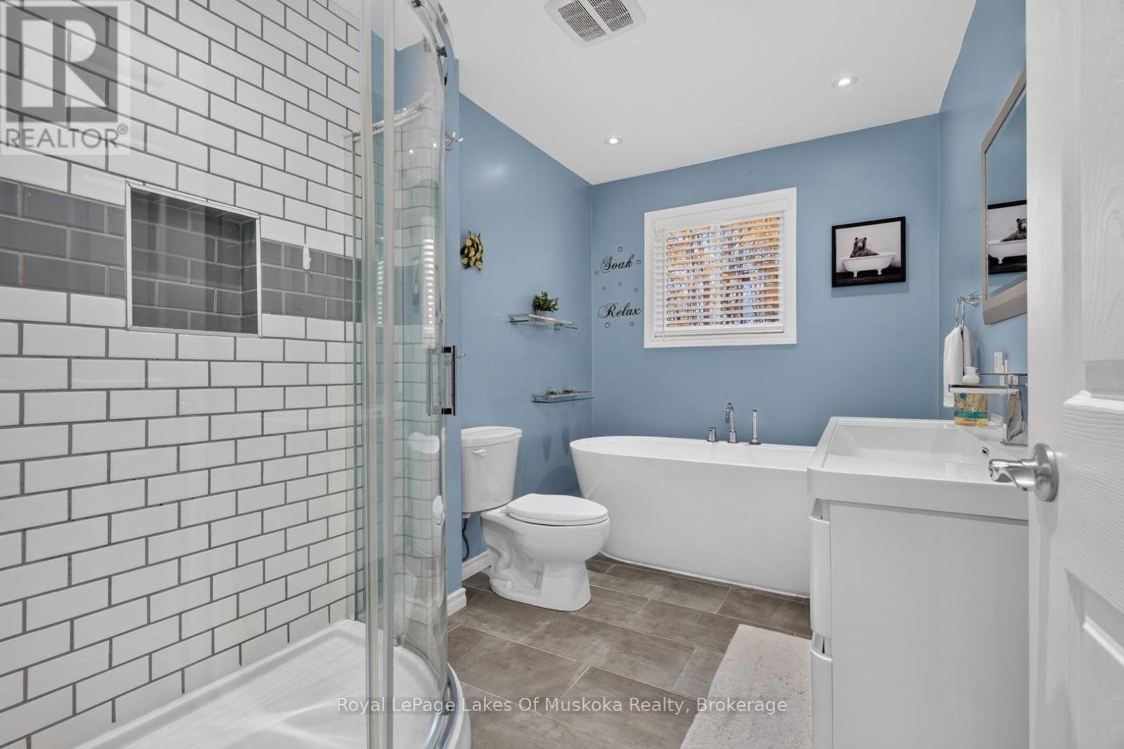 9 SHAW CRESCENT - 22
