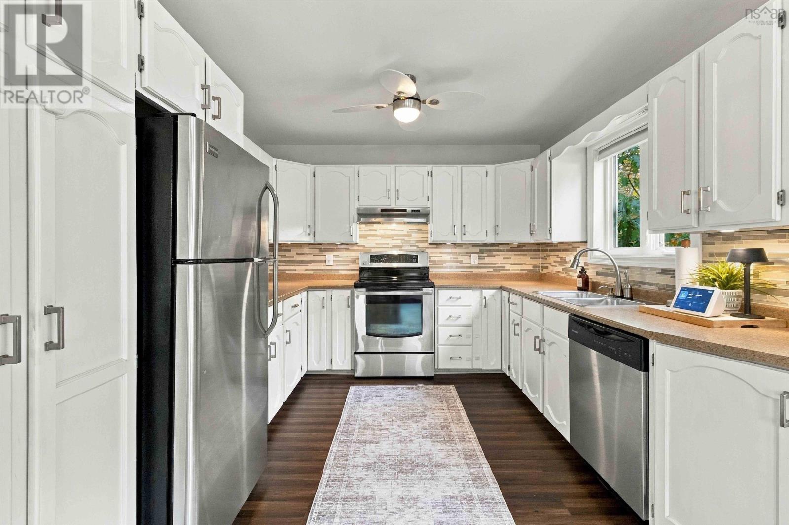 37 Madeira Crescent, photo 12