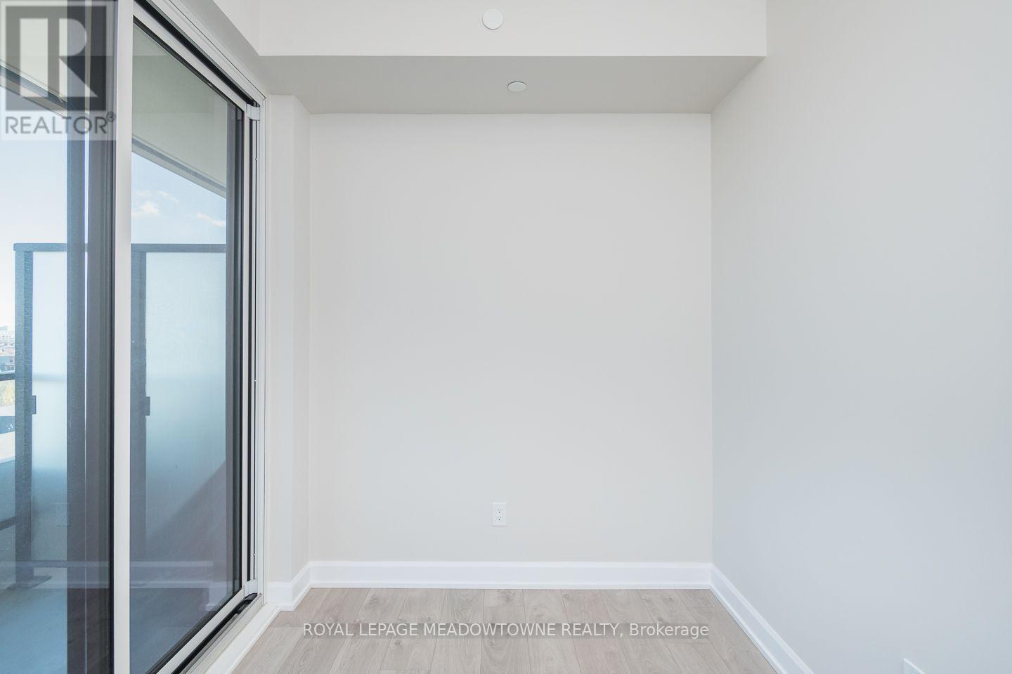722- 3220 William Coltson Avenue, Oakville, ON photo 37