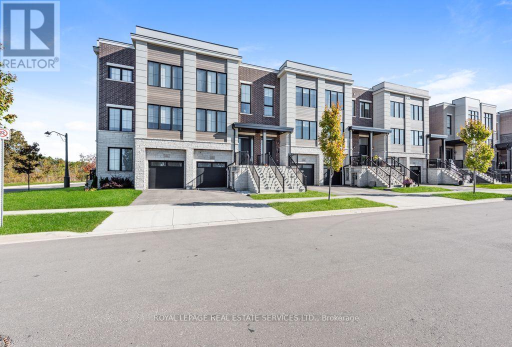 1444 Yellow Rose Circle, Oakville, ON photo 2