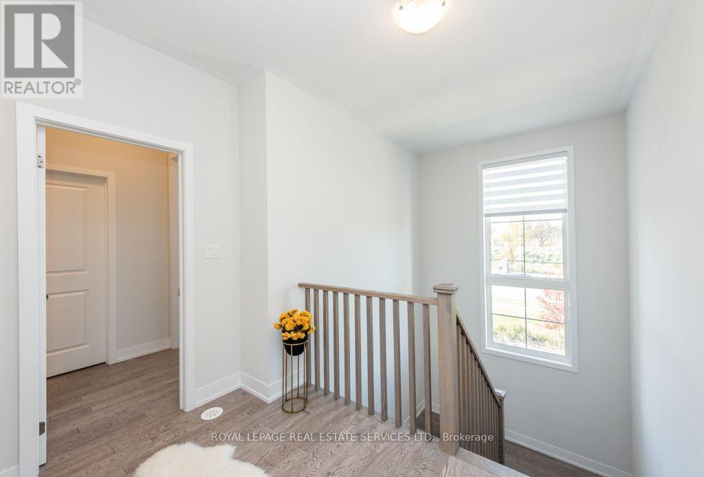1444 Yellow Rose Circle, Oakville, ON photo 21