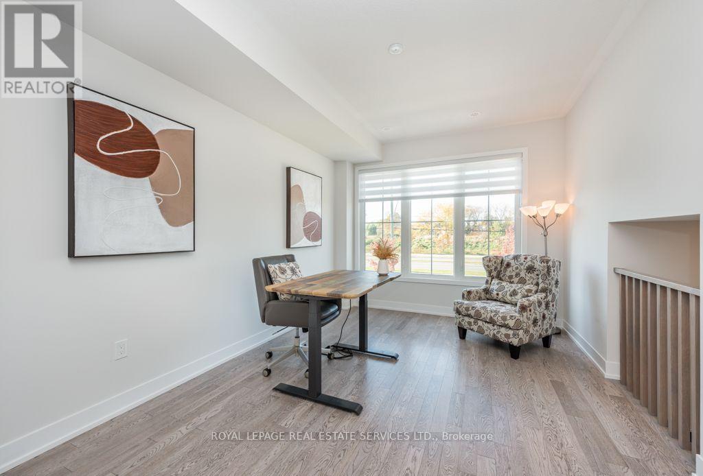 1444 Yellow Rose Circle, Oakville, ON photo 5