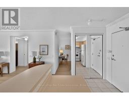 1002 - 9015 Leslie Street, Richmond Hill, ON L4B4J8 Photo 9