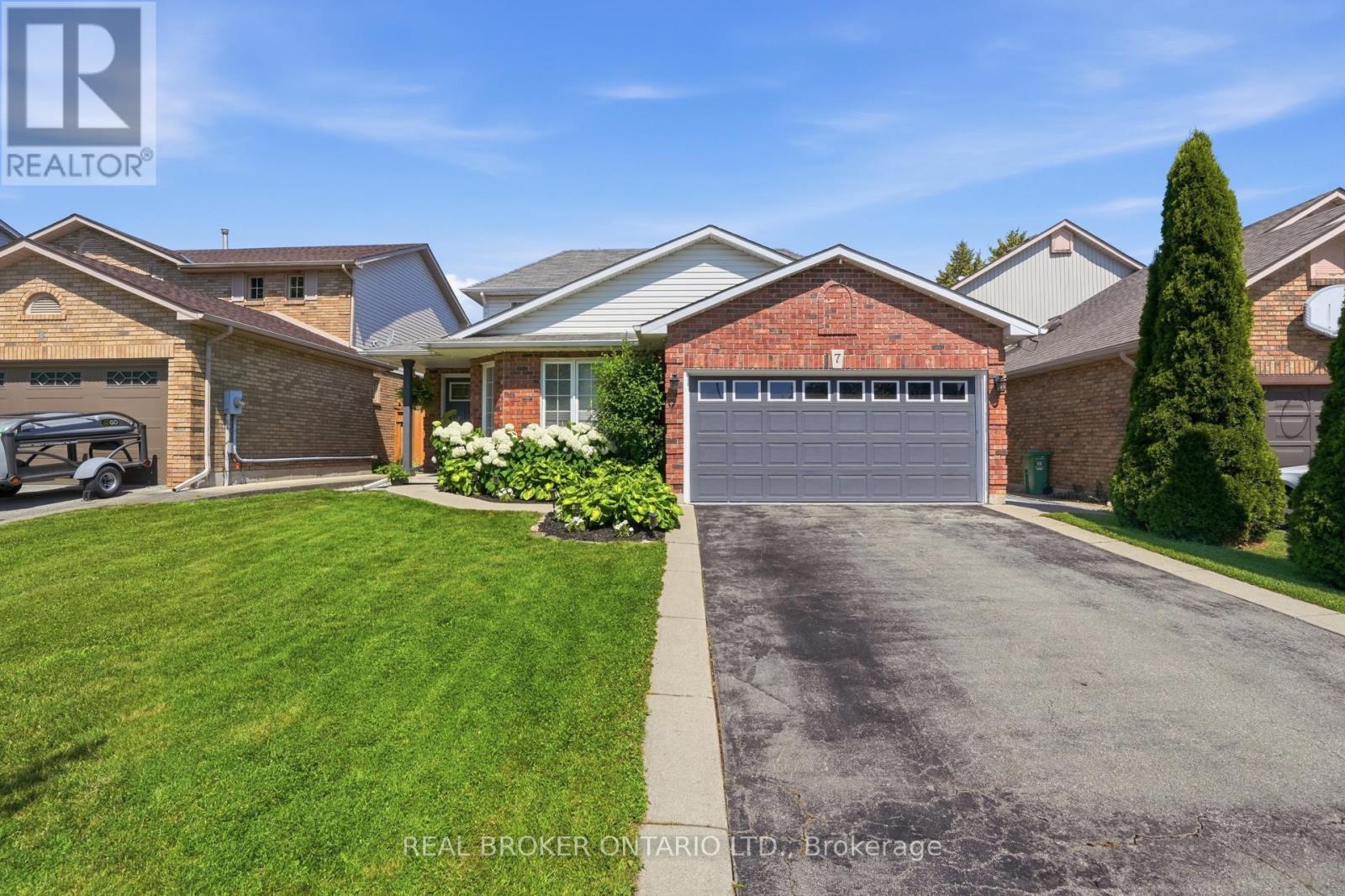 7 Rockhaven Lane, Hamilton, ON