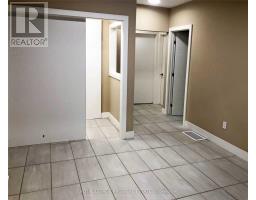 Bathroom - 993 Hamilton Road, London East, ON N5W1A4 Photo 7