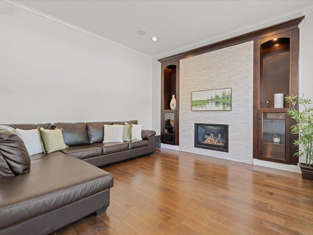 337 171A STREET, Surrey - Image 1