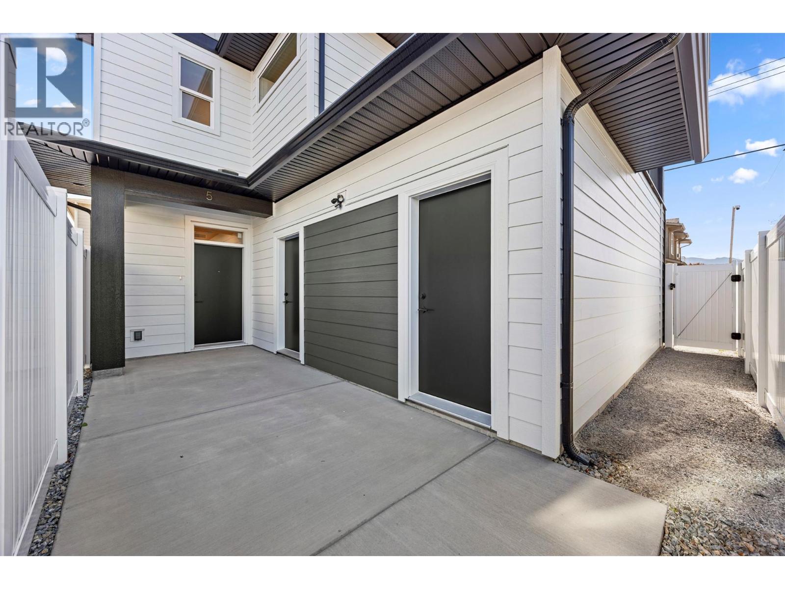 5 773 Kinnear Avenue, Kelowna