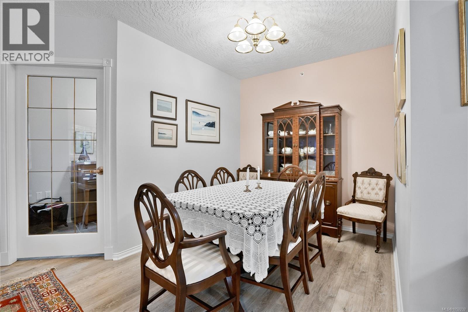 108 1521 Church Avenue, Saanich