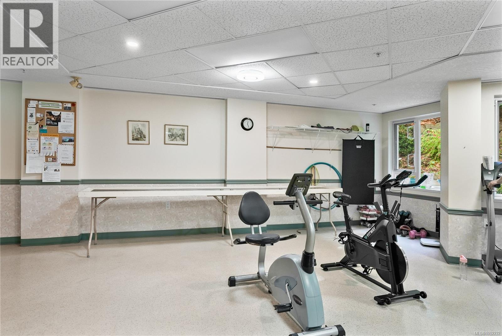 108 1521 Church Avenue, Saanich