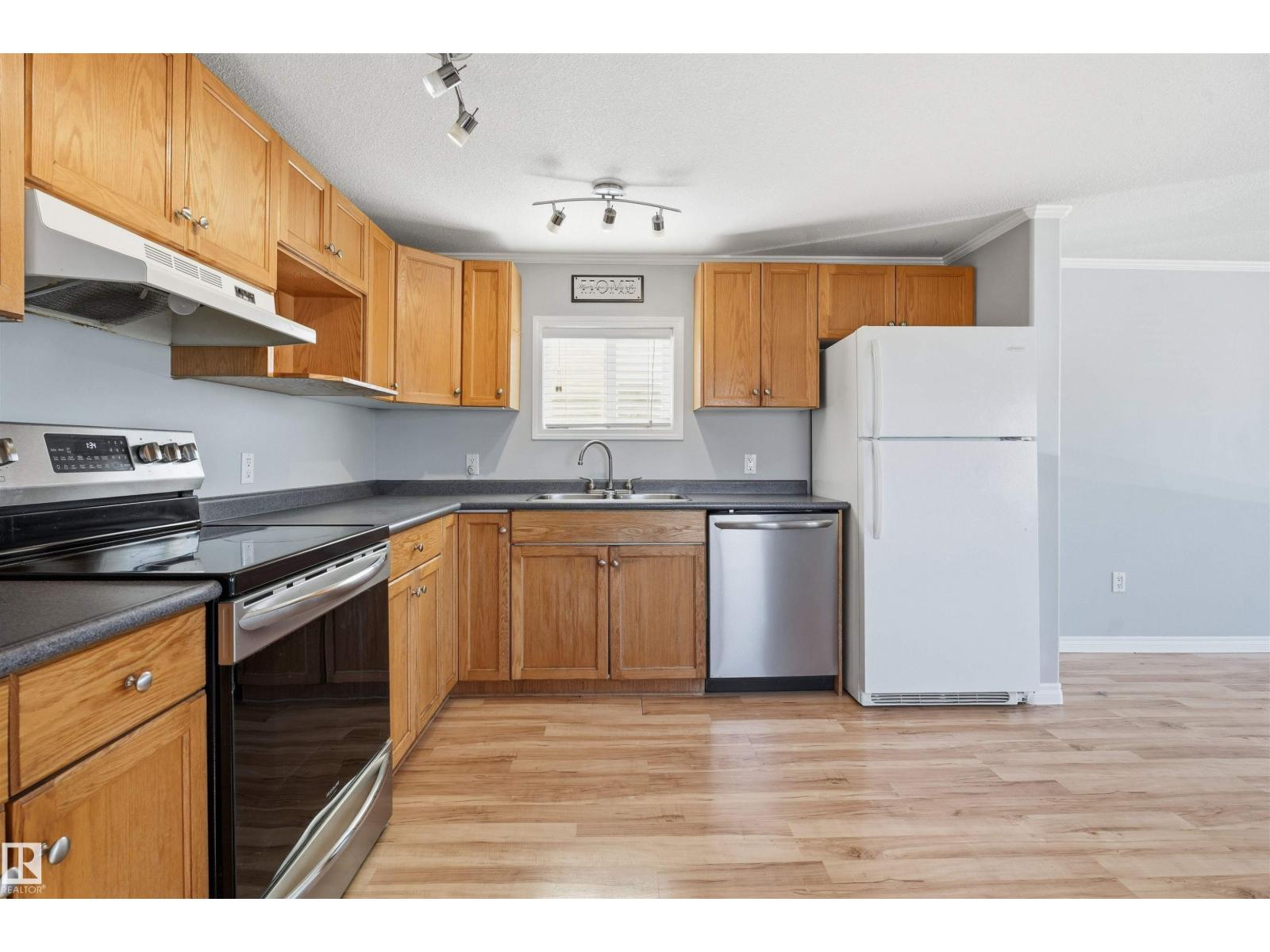 2626 10770 Winterburn RD NW, Edmonton — photo 6