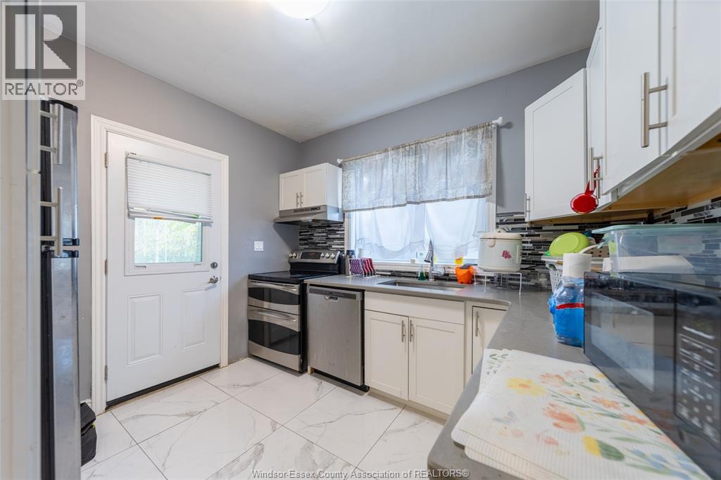 394 CRAWFORD AVENUE - 9