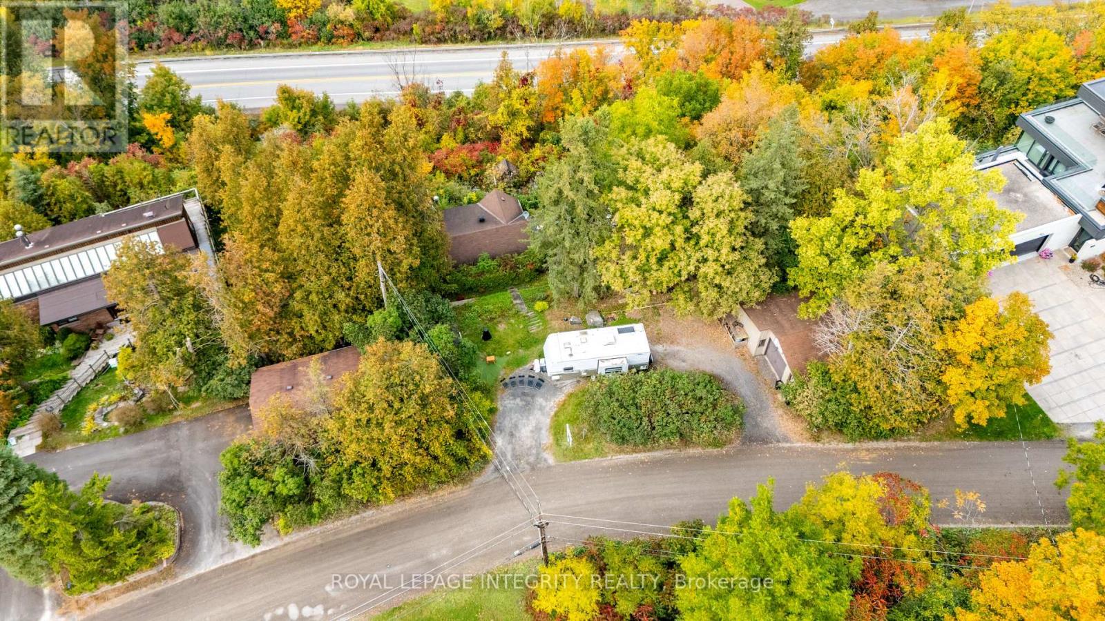 1587 LILAC LANE - 12