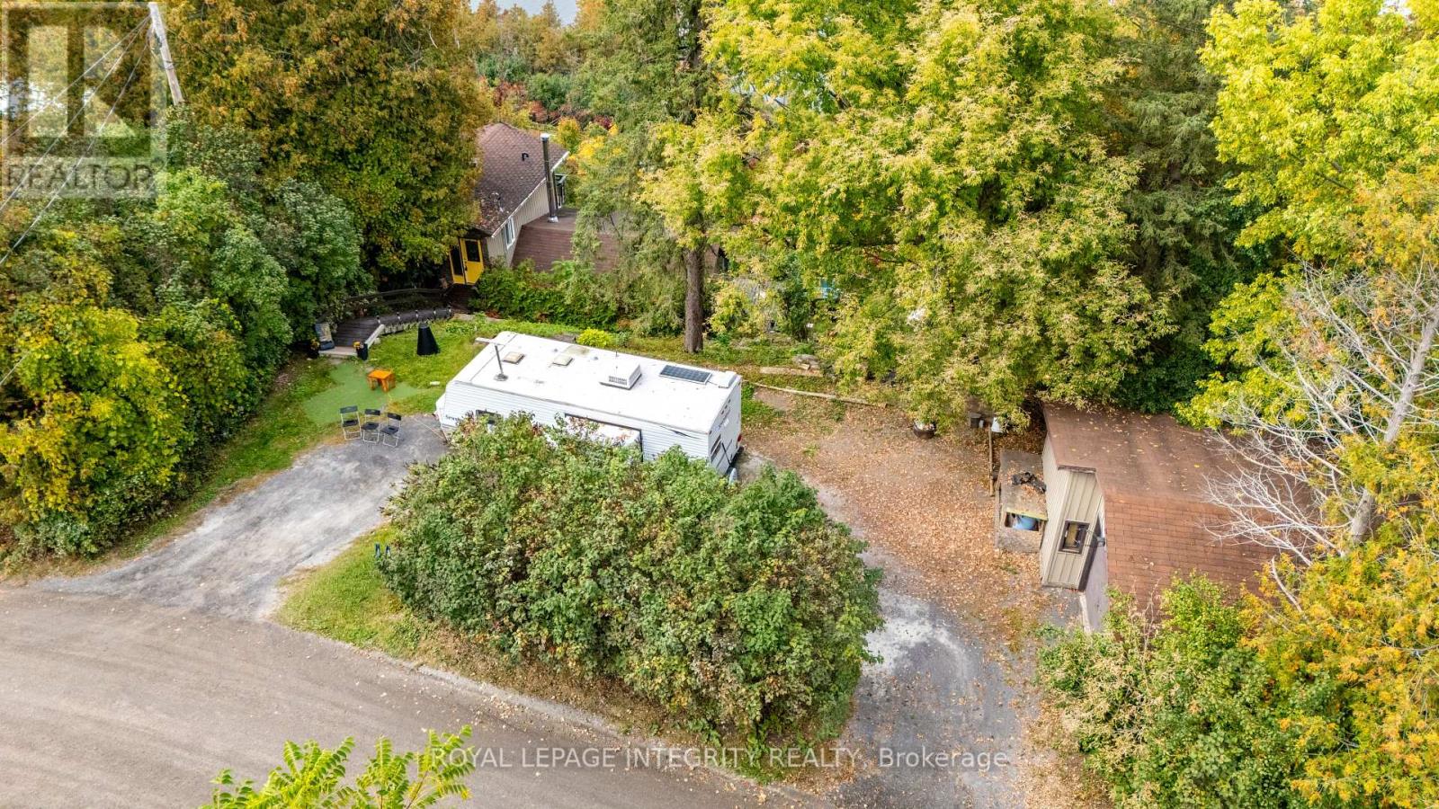 1587 LILAC LANE - 13