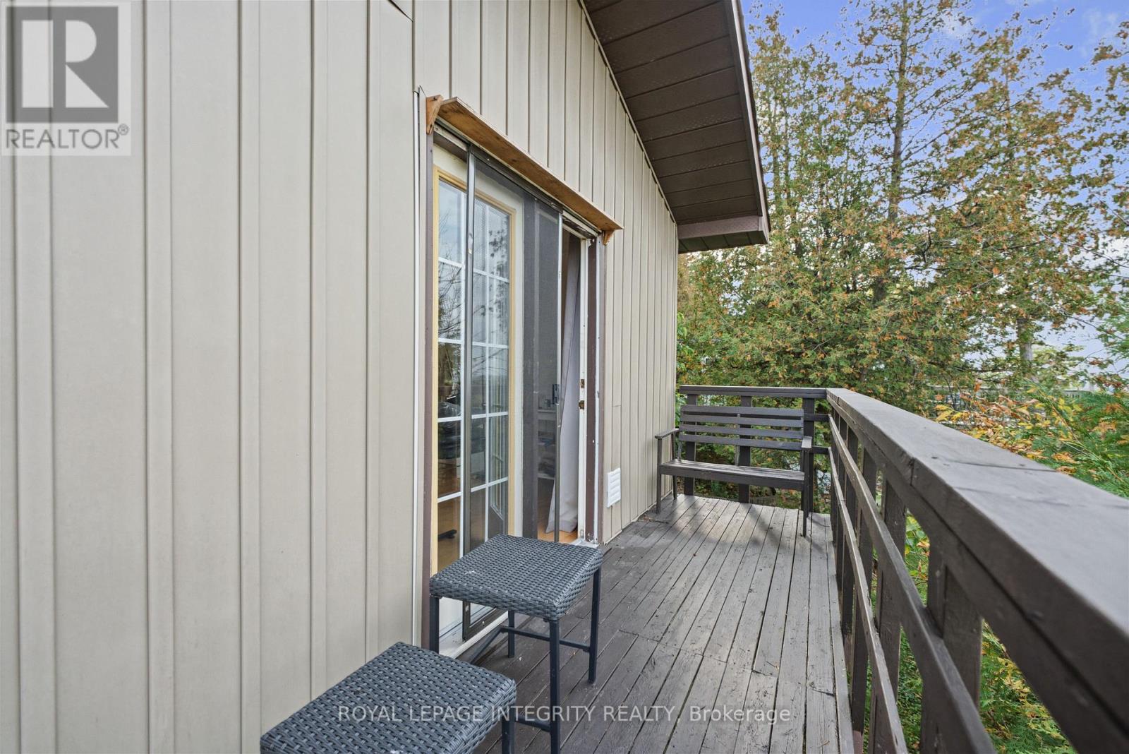1587 LILAC LANE - 20