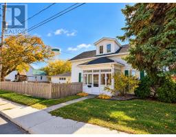 Bathroom - 15 Strathcona Street, Smiths Falls, ON K7A1V7 Photo 8