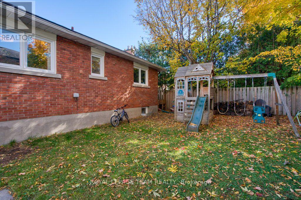 Homes for Sale in Ottawa – 196 ALLISON AVENUE – By Peter Sagos - Image 35