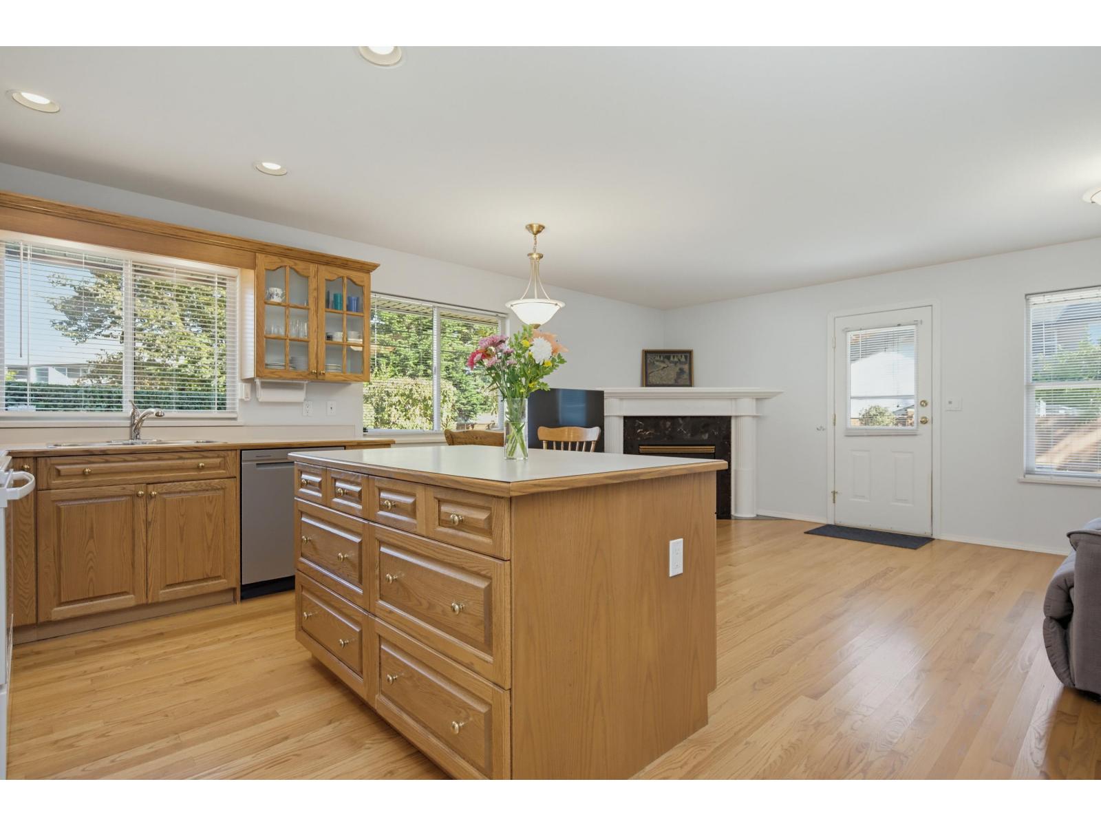 20764 91A AVENUE, Langley - Image 1