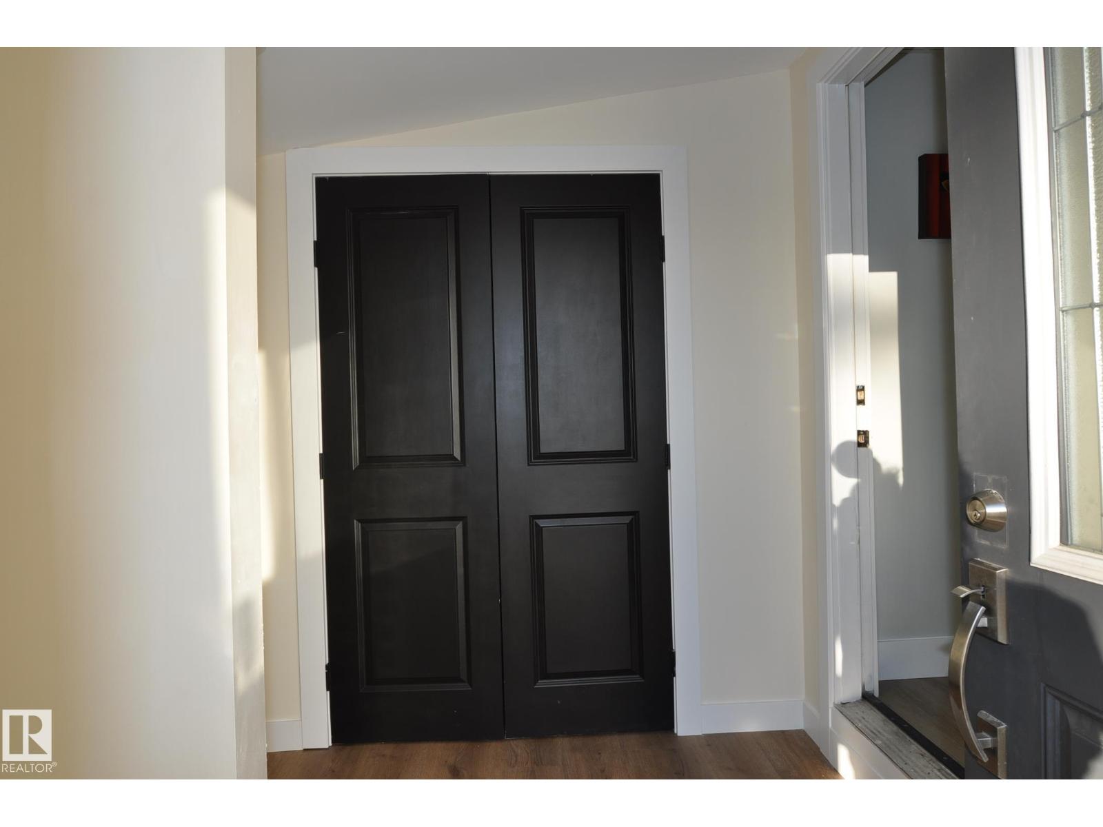 #26 10410 101 A Street, photo 8