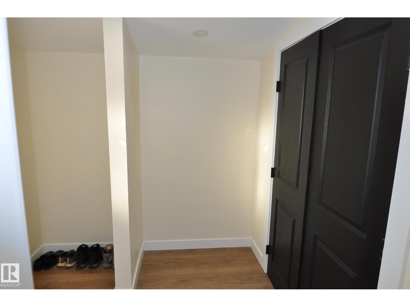 #26 10410 101 A Street, photo 6