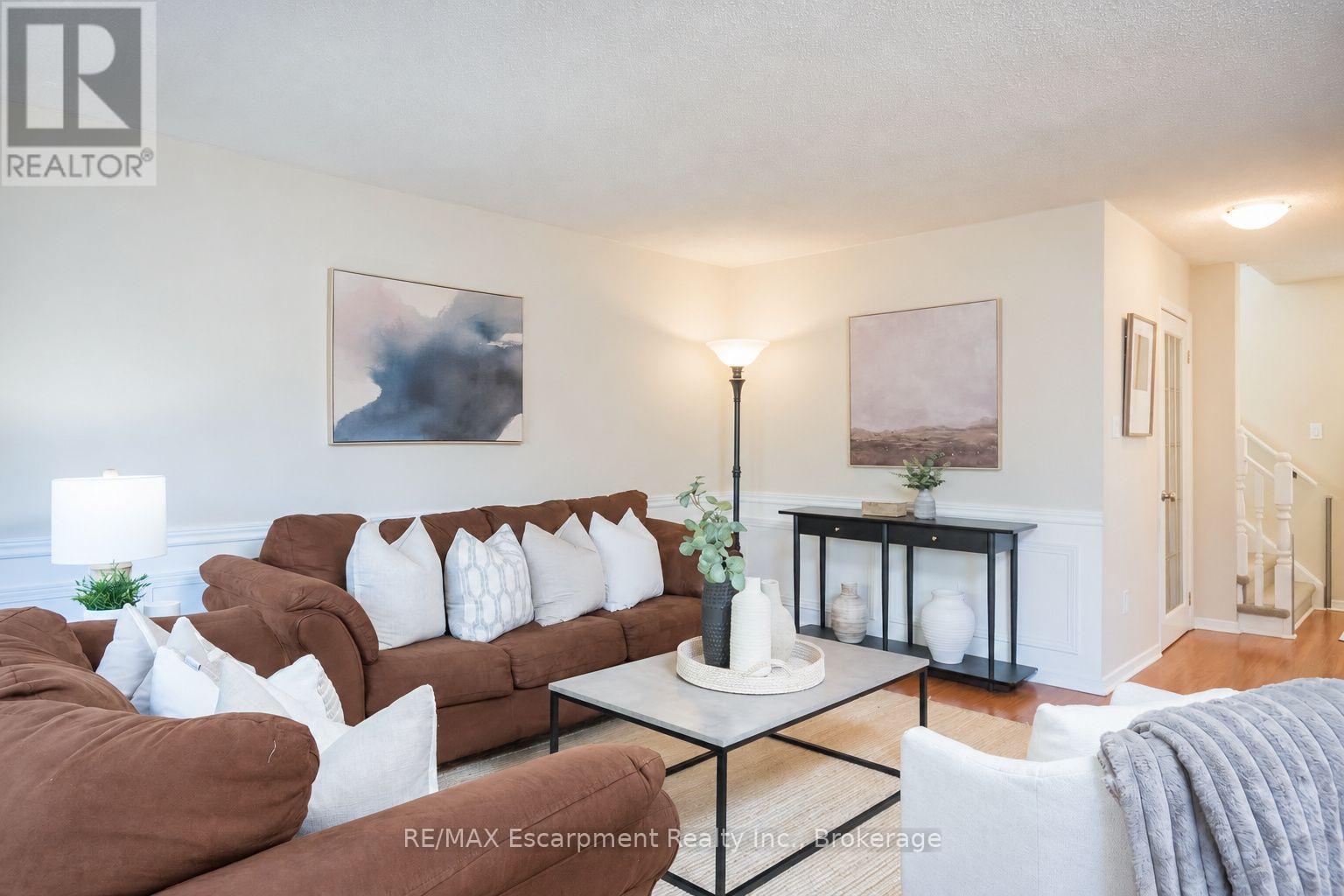 45 NISKA DRIVE - 13