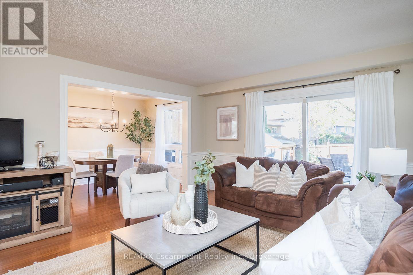 45 NISKA DRIVE - 14