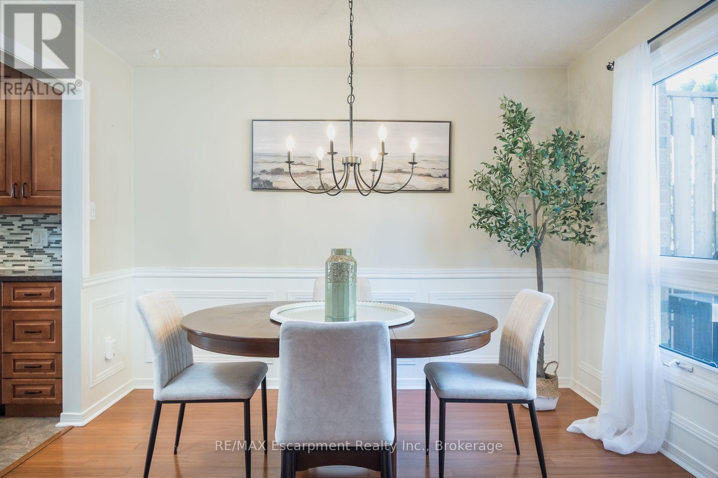 45 NISKA DRIVE - 9