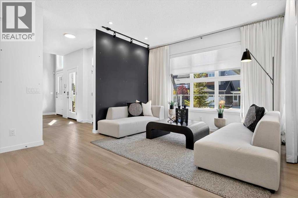 182 Mitchell Road NW, Calgary — photo 2