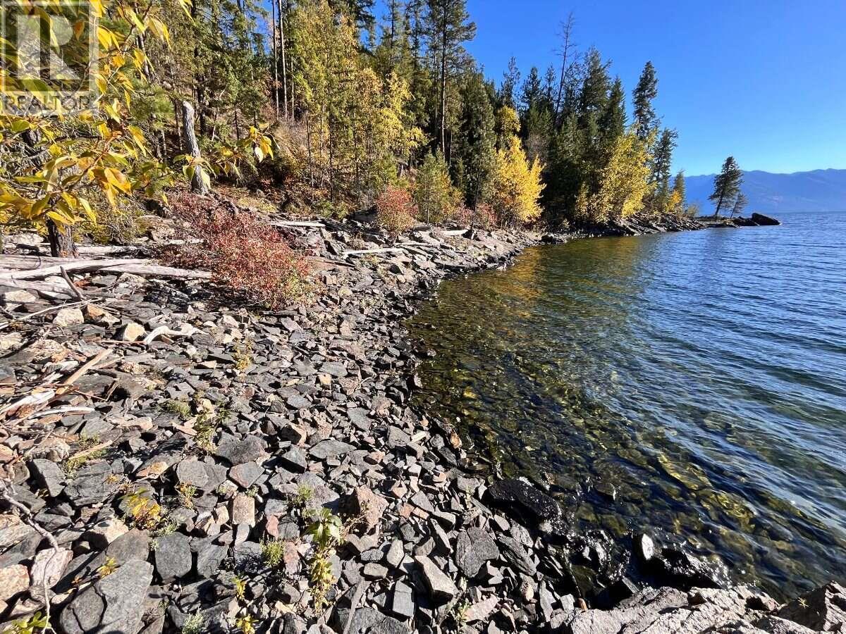 1087 Riondel Road - 20