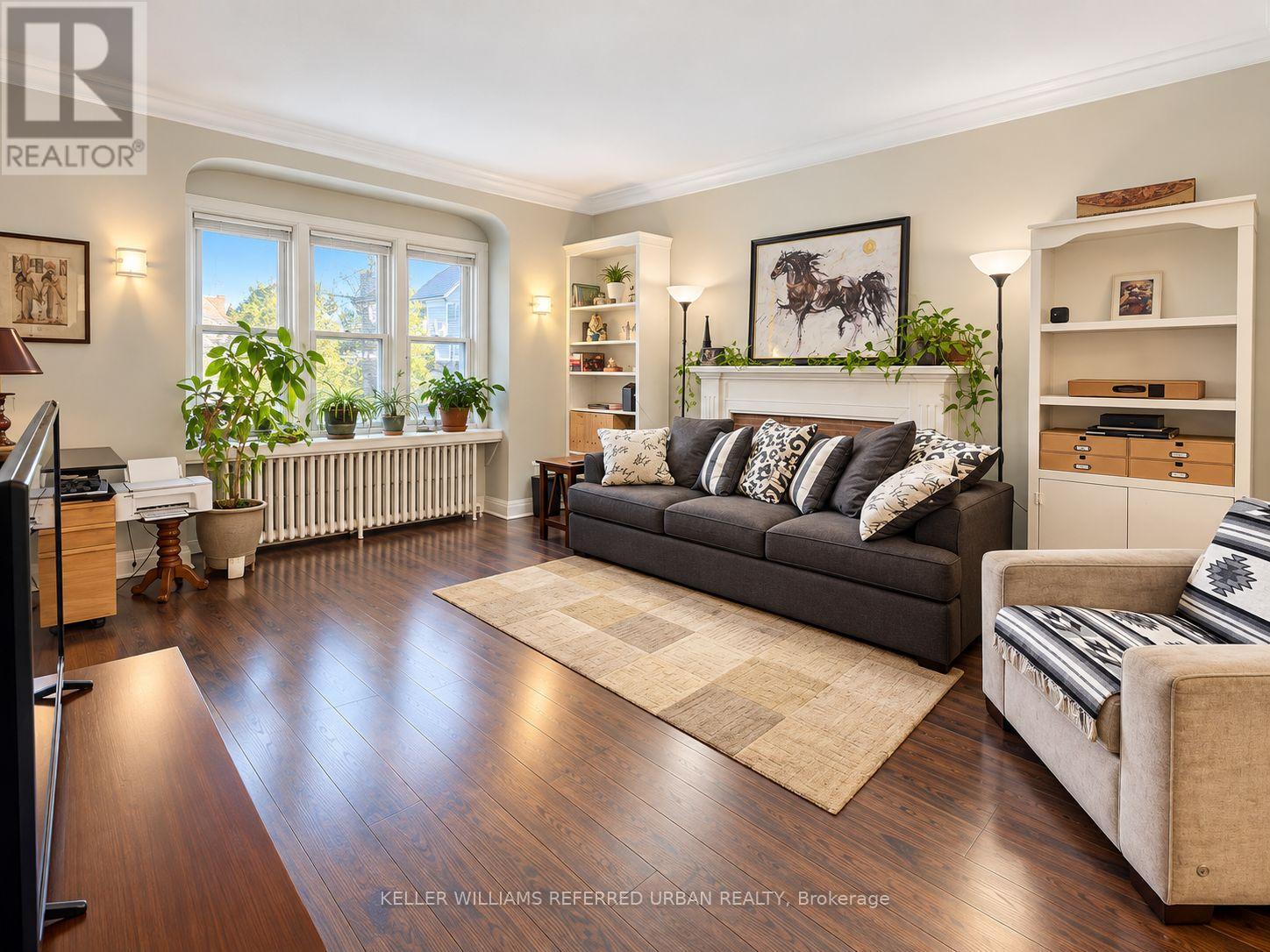 Photo of 1227 Avenue Road