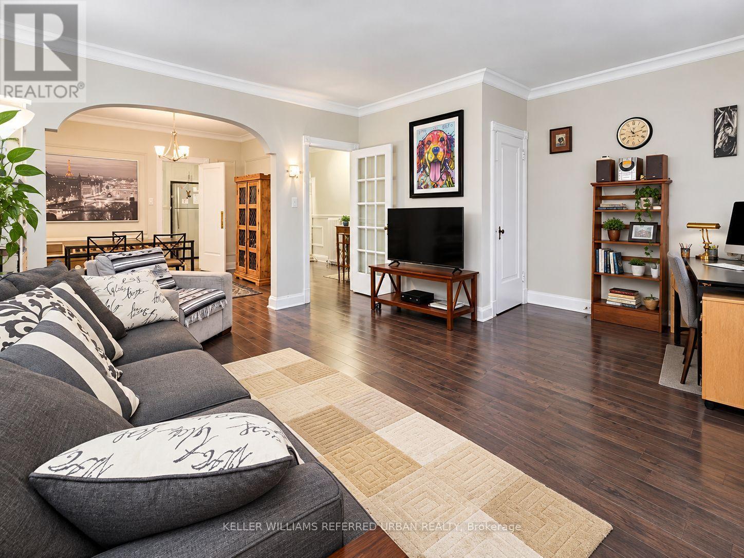 1227 Avenue Unit Upper photo 3