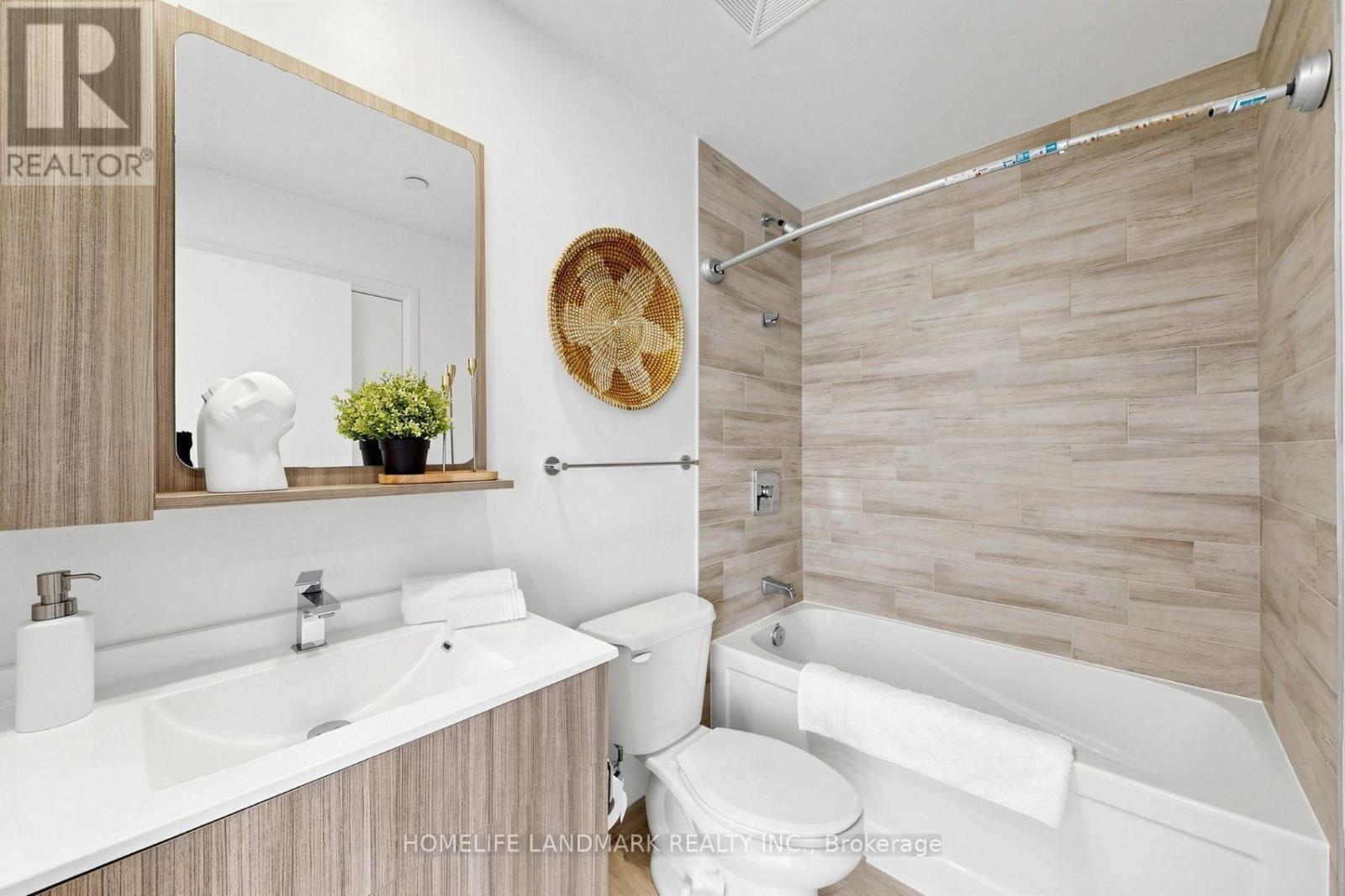 207- 75 Canterbury Place, Toronto, ON photo 29