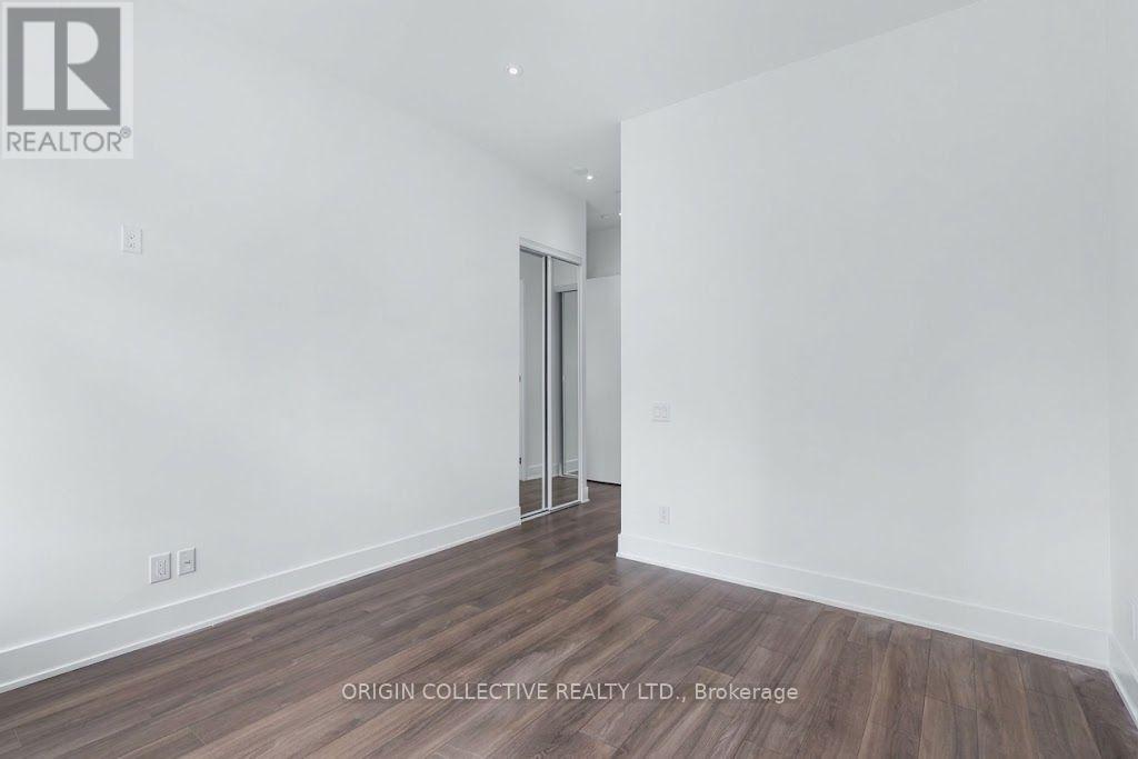 405- 111 St Clair Avenue West, Toronto, ON photo 15