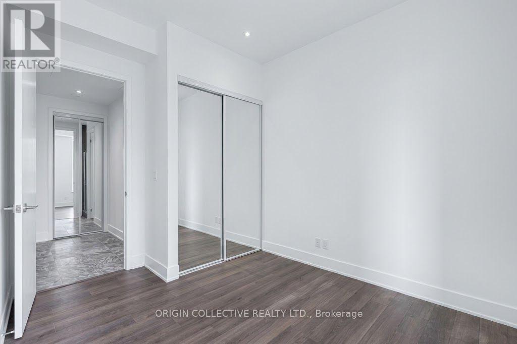 405- 111 St Clair Avenue West, Toronto, ON photo 18