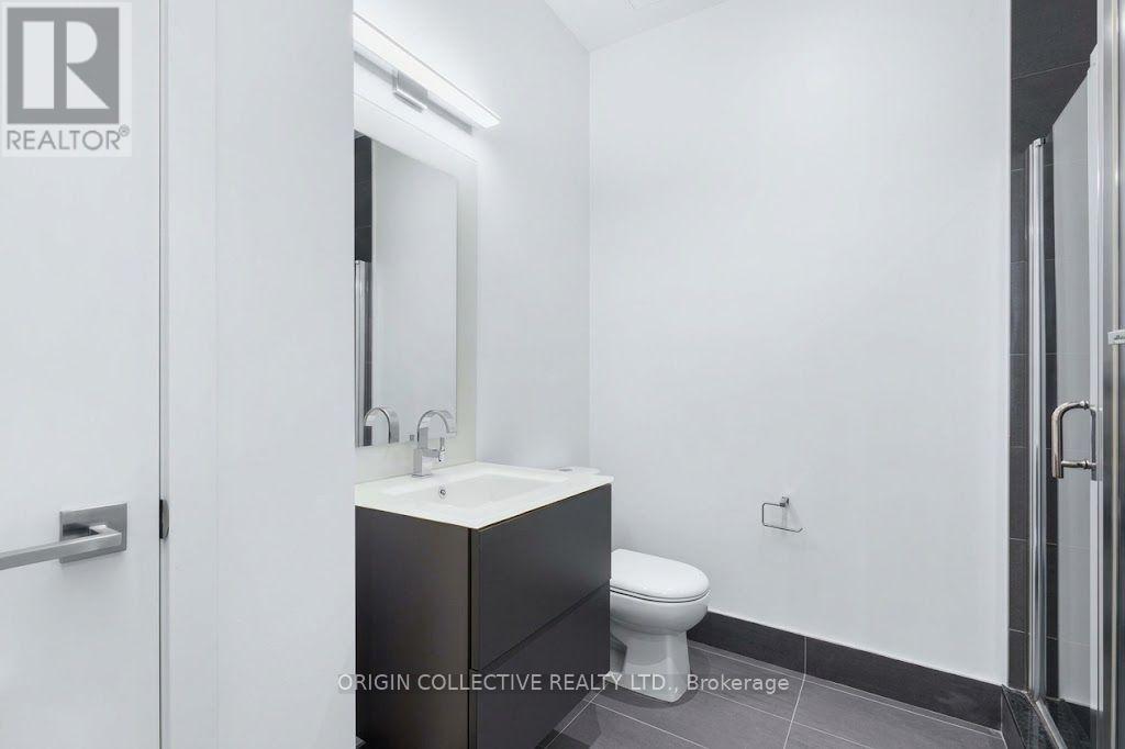 405- 111 St Clair Avenue West, Toronto, ON photo 19