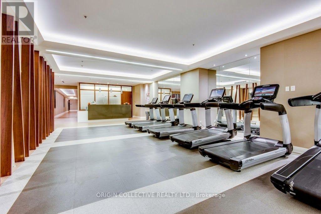 405- 111 St Clair Avenue West, Toronto, ON photo 23