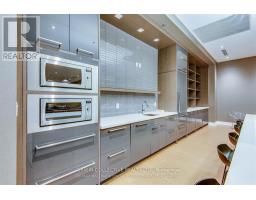 405 - 111 St Clair Avenue W, Toronto, ON M4V1N5 Photo 27