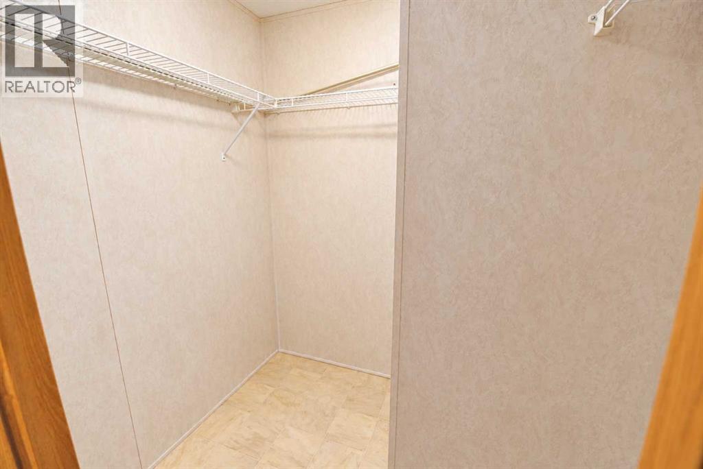 512 Porter Street, Coaldale — photo 18