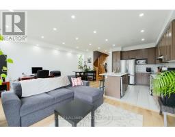 1090 Lockie Drive, Oshawa, ON L1L0R9 Photo 10