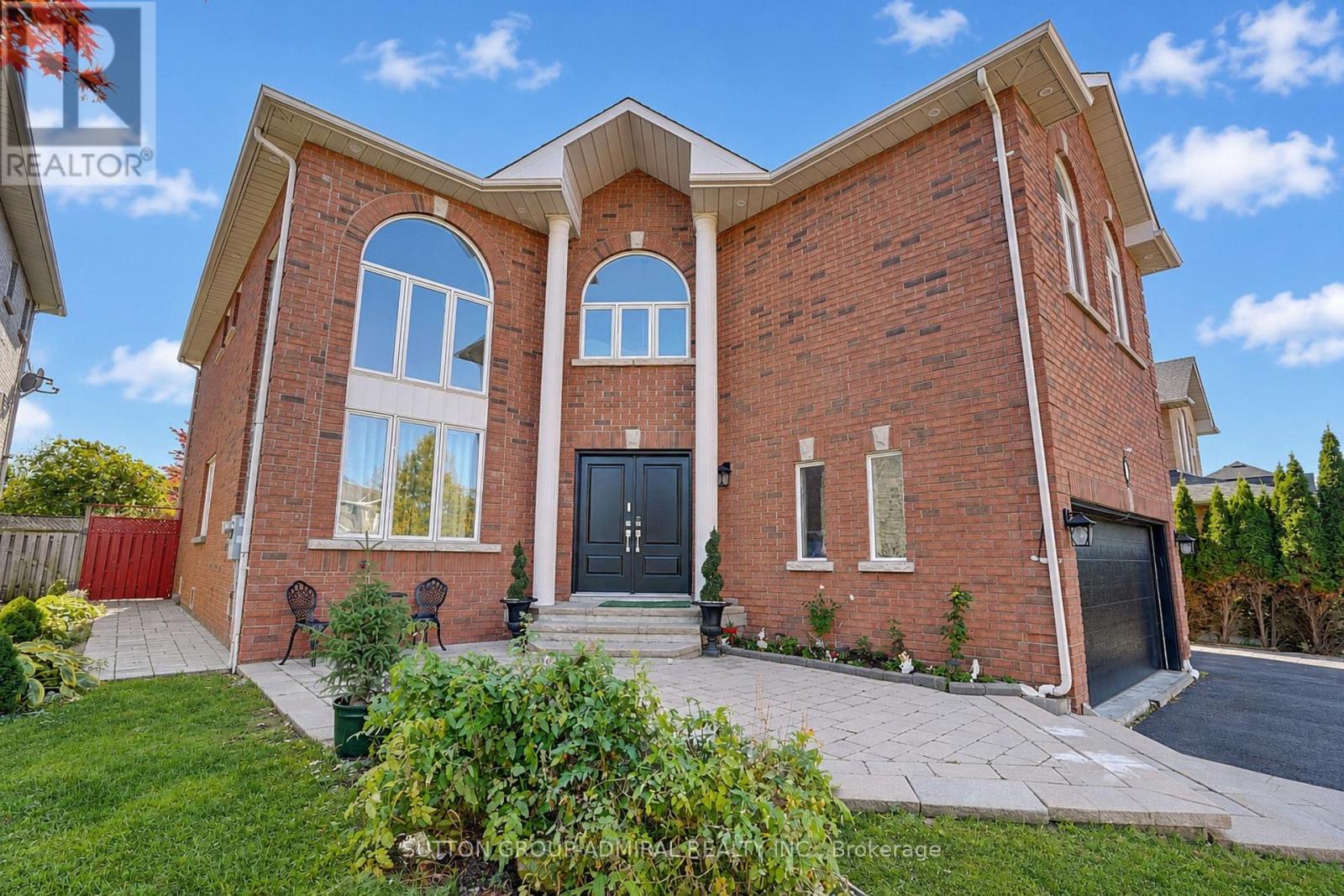 51 Glen Forest Drive, Vaughan, ON photo 2