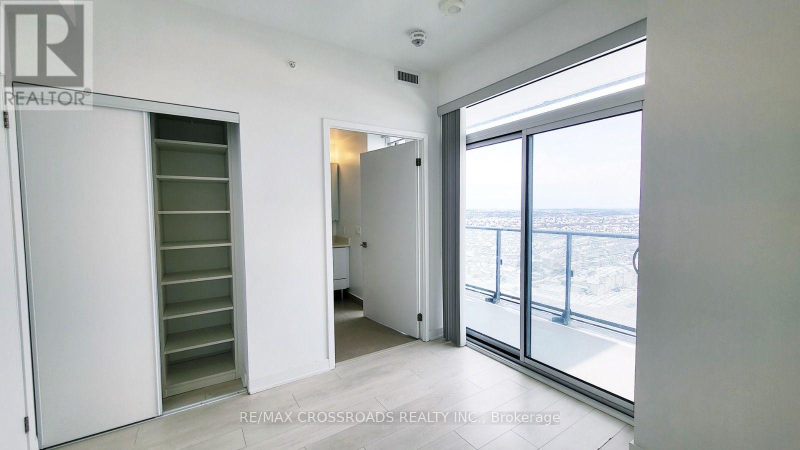 1608- 75 Oneida Crescent, Richmond Hill, ON photo 10