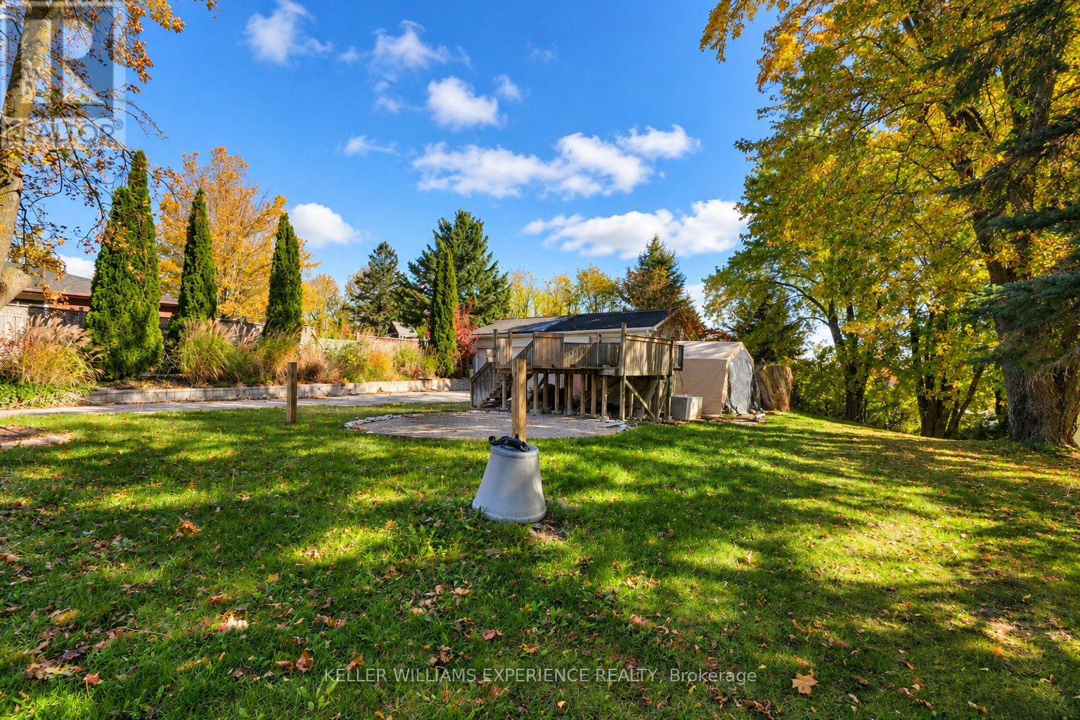 861 JOHN STREET - 41