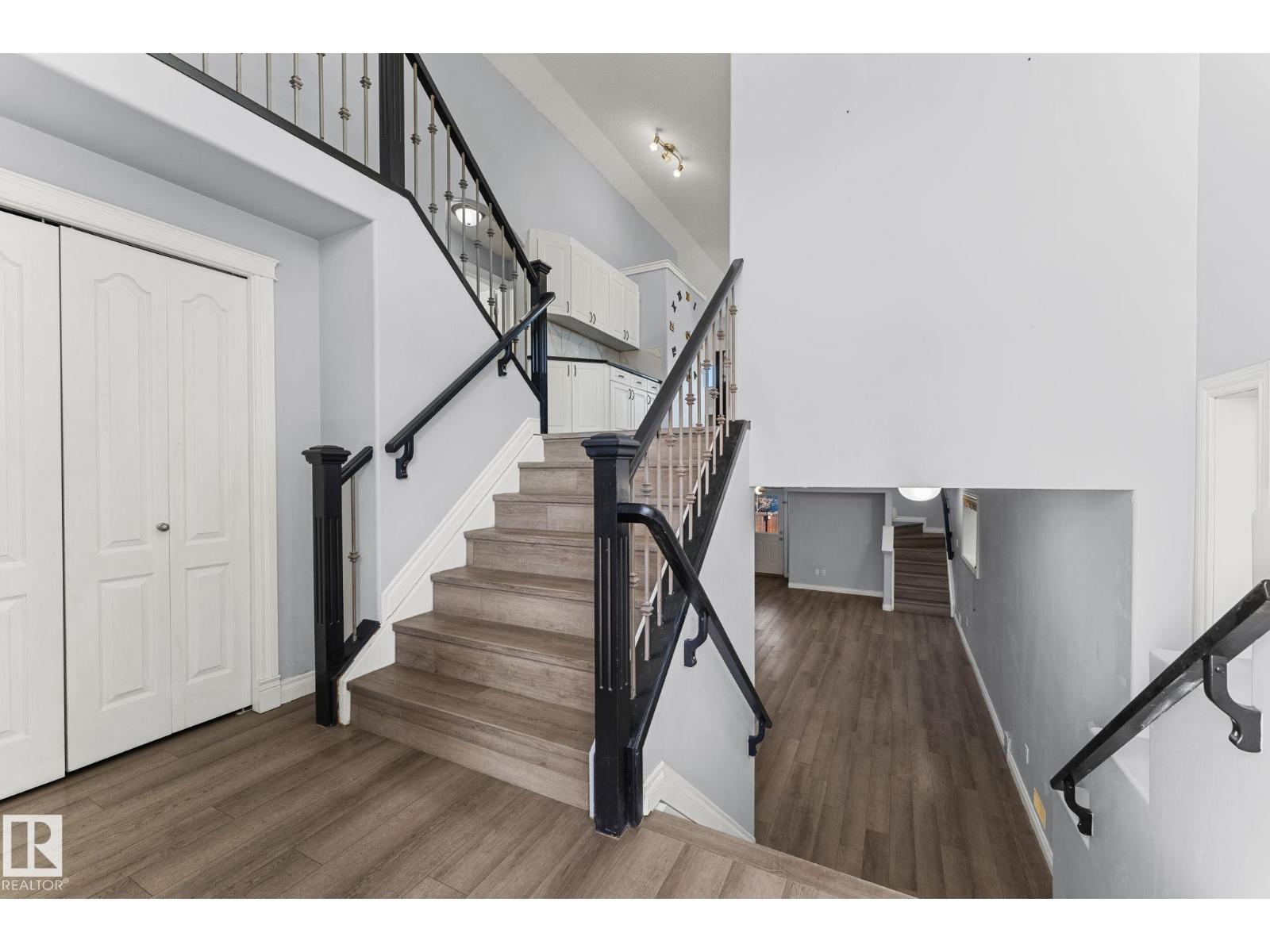 15407 47 St NW NW, photo 3
