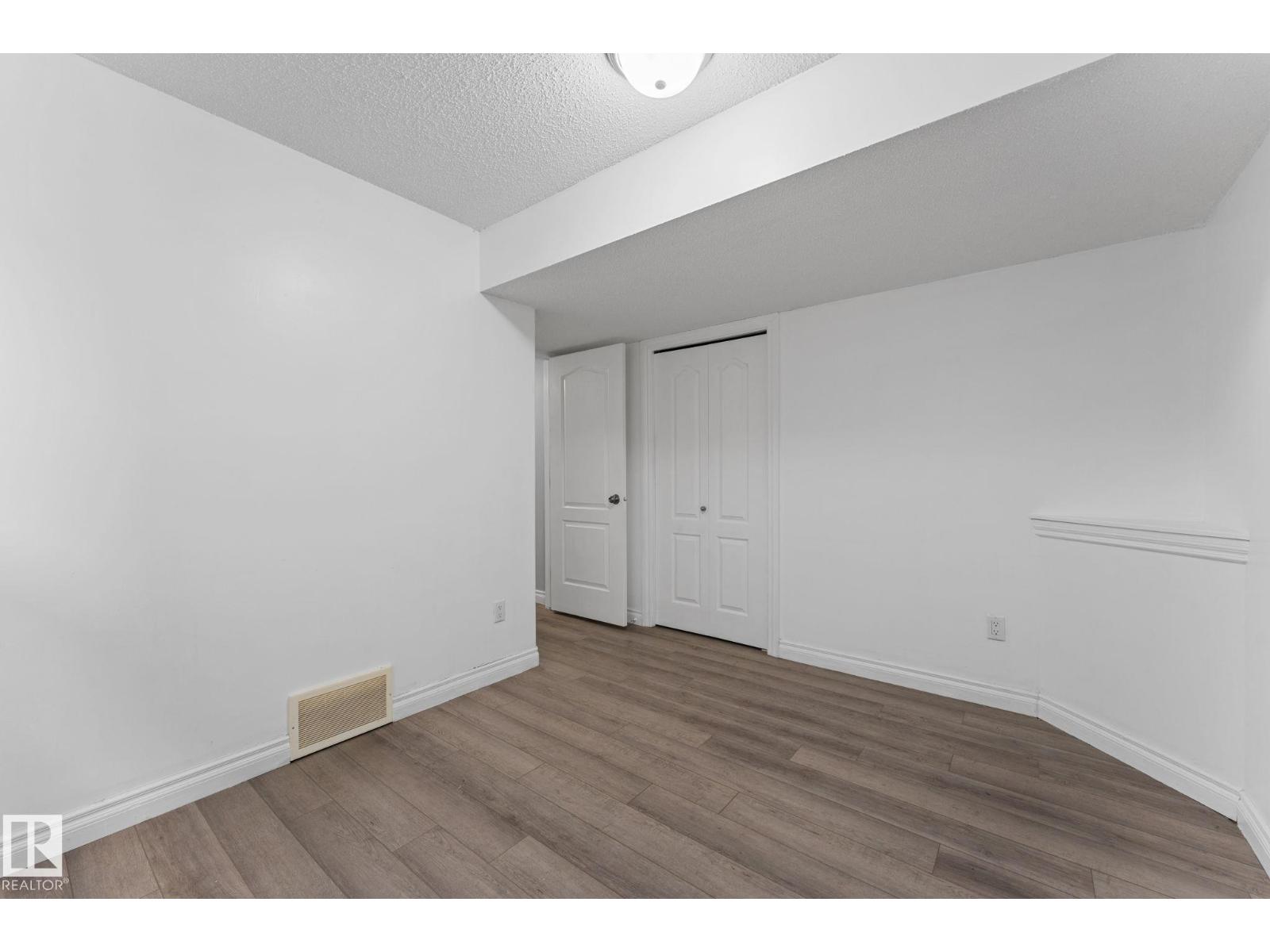 15407 47 St NW NW, photo 43
