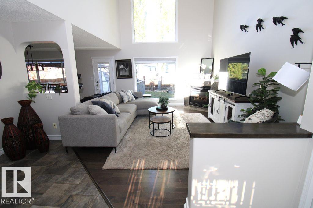 13 DARTMOUTH CR, St. Albert — photo 3